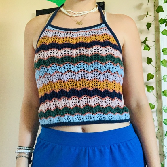 halter top - Picture 3 of 3